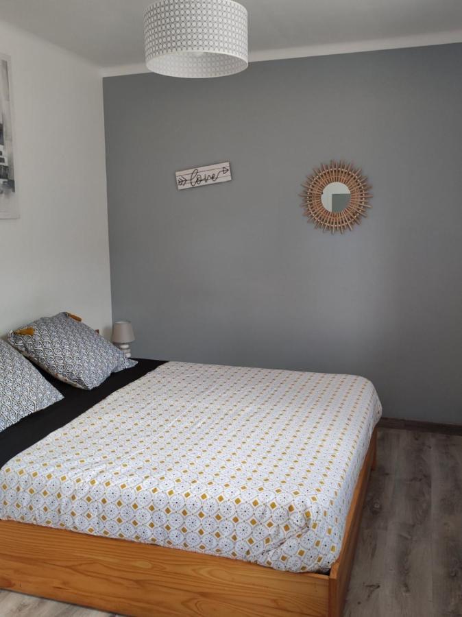 chambre triple Ploubazlanec Extérieur photo